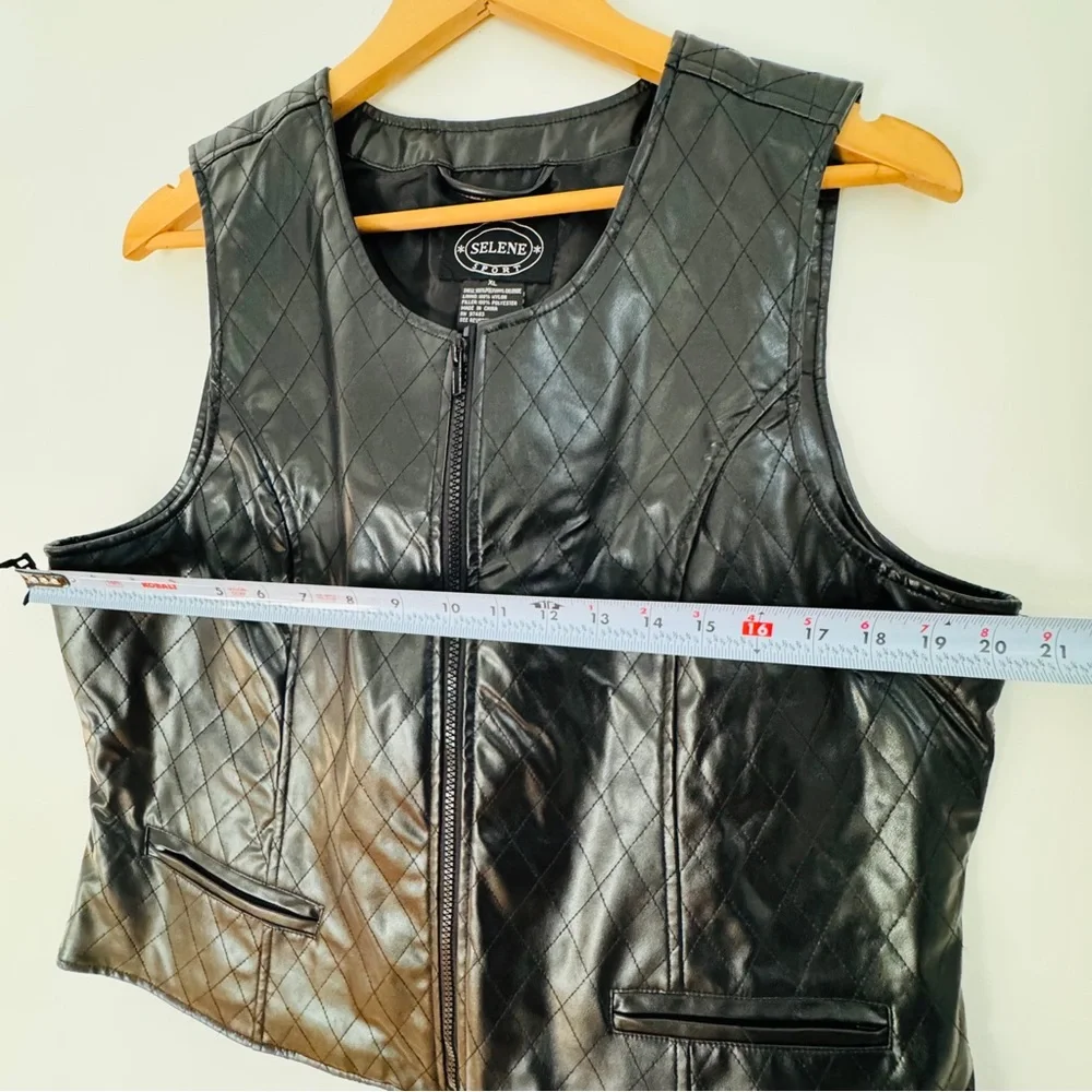 Edgy Black Quilted‎ Faux Leather Zip Up Vest Selene Sport Size XL